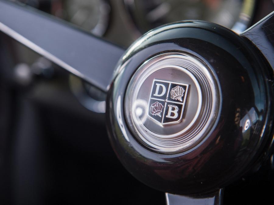 Детали интерьера Aston Martin DB6 (2590/R) 1966 года  (фото 24 из 25)